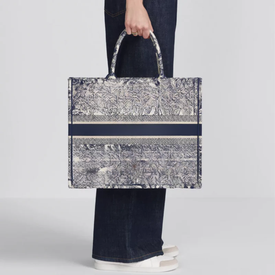 Tas Large Dr Book T.