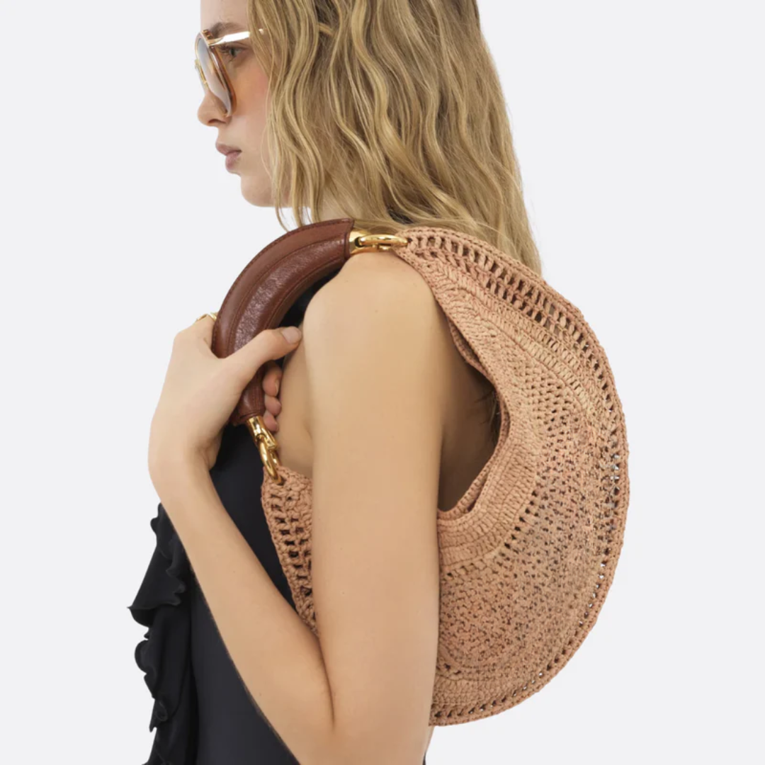 Tas CH. Hot Summer Banana in Raffia